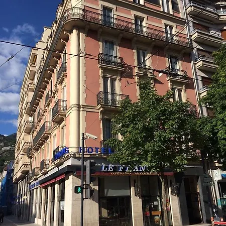 Touring 2* Grenoble