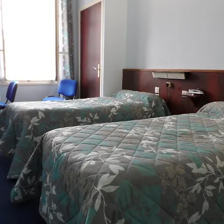 Hotel Touring 2*